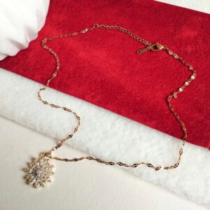 Collar Flor Estrellada